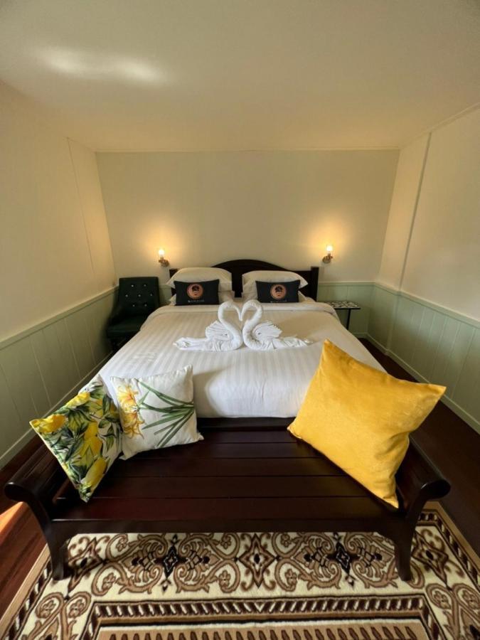Roomquest Rim Praya Dinsor Road Bangkok Exterior foto