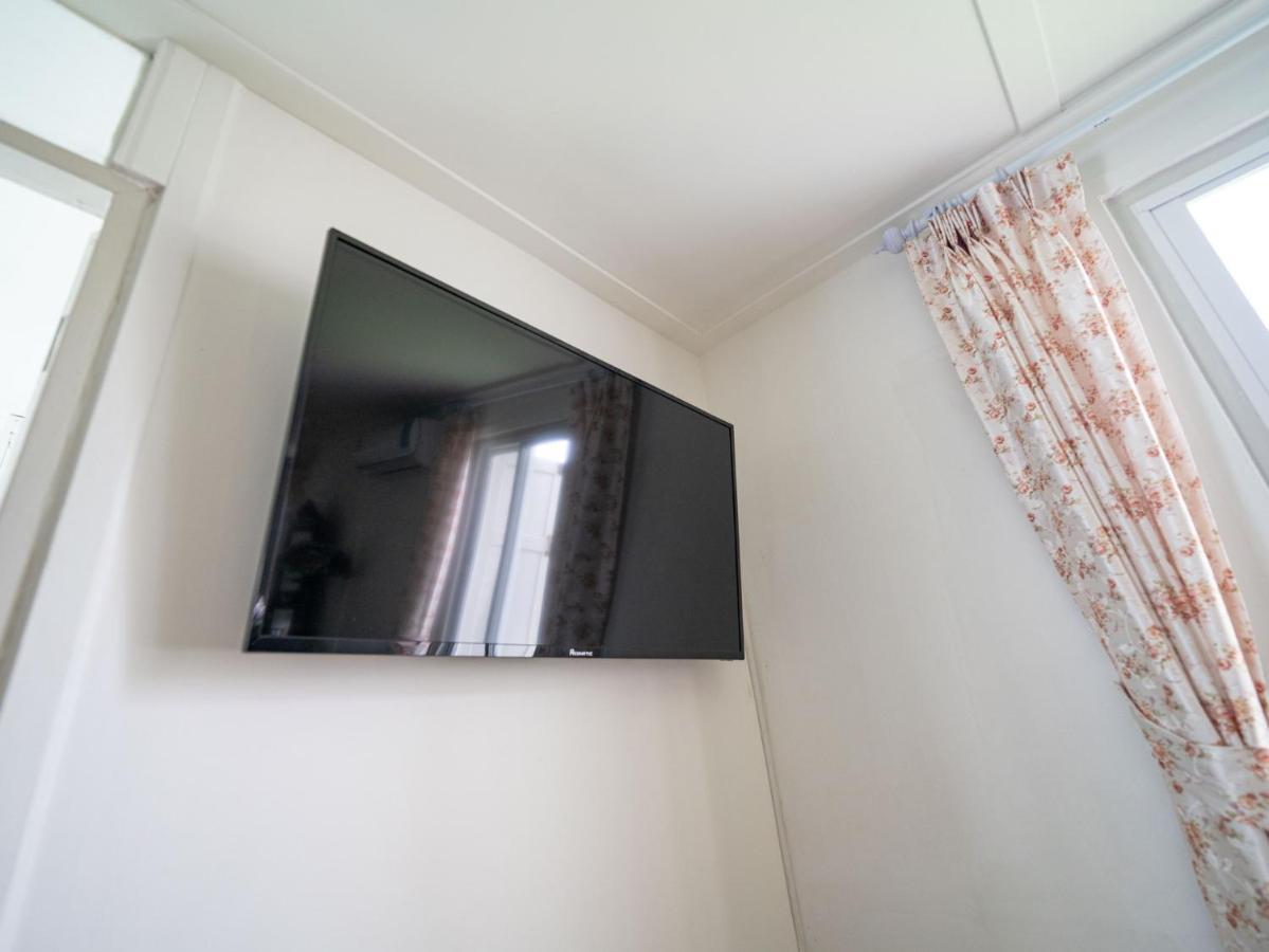 Roomquest Rim Praya Dinsor Road Bangkok Exterior foto