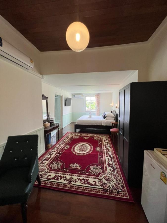 Roomquest Rim Praya Dinsor Road Bangkok Exterior foto